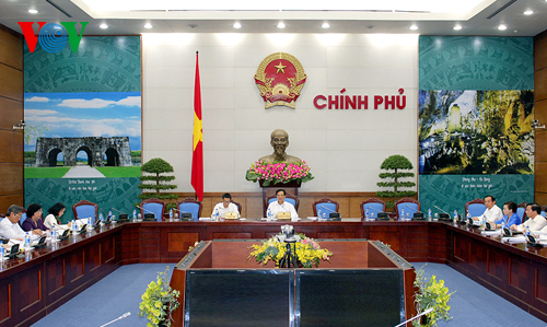 បញ្ជុះបញ្ជូលជនញានគ្រឿងញានចូលបណ្ដាមជ្ឈមណ្ឌលផ្ដាច់ញានដោយស្ម័គ្រចិត្ត